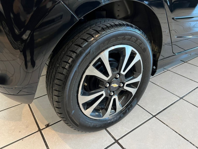 ONIX 1.4 MPFI LTZ 8V FLEX 4P MANUAL - 2015 - CAXIAS DO SUL
