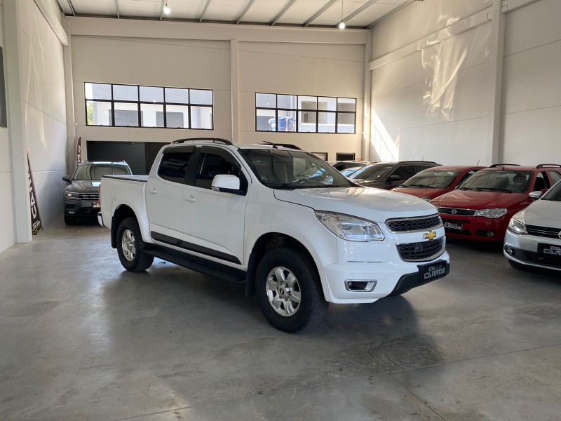 S10 2.8 LT 4X2 CD 16V TURBO DIESEL 4P AUTOMÁTICO - 2014 - LAJEADO