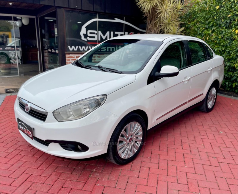 grand siena 1.6 mpi essence 16v flex 4p manual 2015 rolante