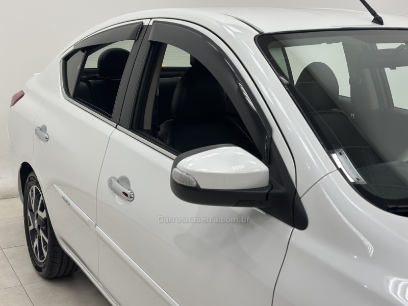 VERSA 1.6 16V FLEX UNIQUE 4P XTRONIC - 2017 - SANTA CRUZ DO SUL
