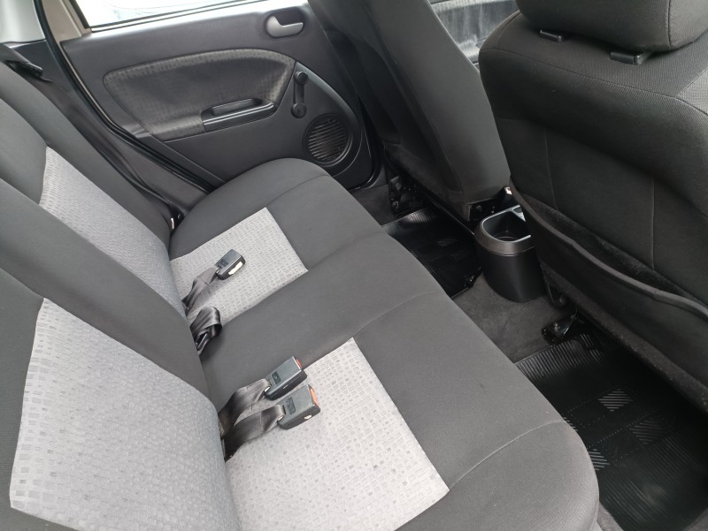 FIESTA 1.6 MPI CLASS SEDAN 8V FLEX 4P MANUAL - 2011 - BOM PRINCíPIO