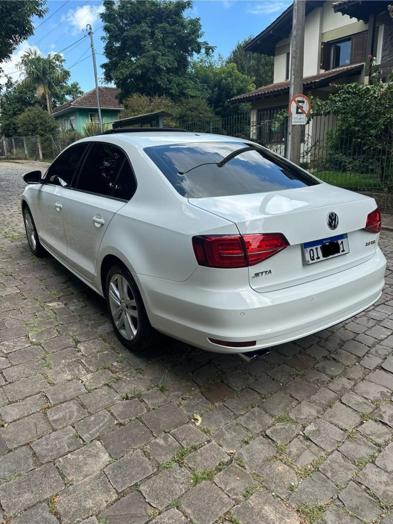 JETTA 2.0 TSI HIGHLINE 211CV GASOLINA 4P TIPTRONIC - 2017 - CAXIAS DO SUL