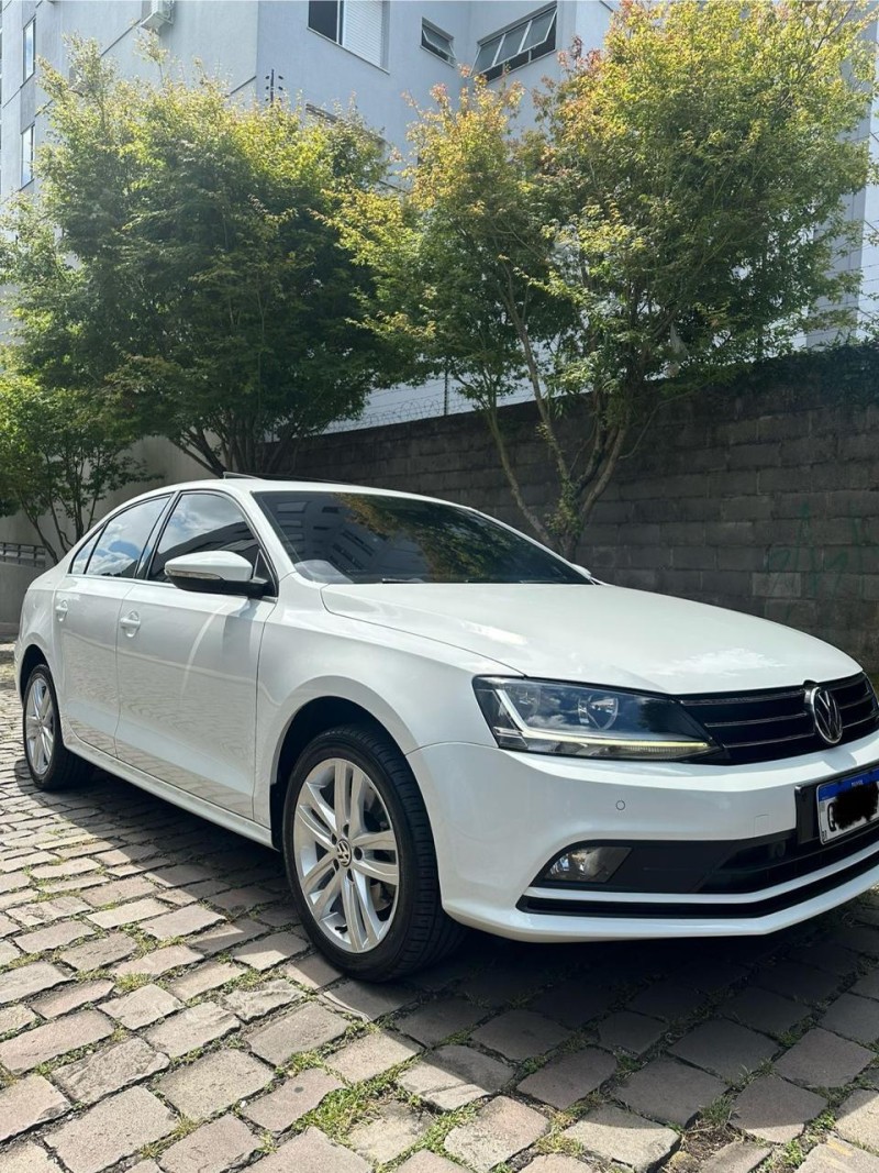 JETTA 2.0 TSI HIGHLINE 211CV GASOLINA 4P TIPTRONIC - 2017 - CAXIAS DO SUL