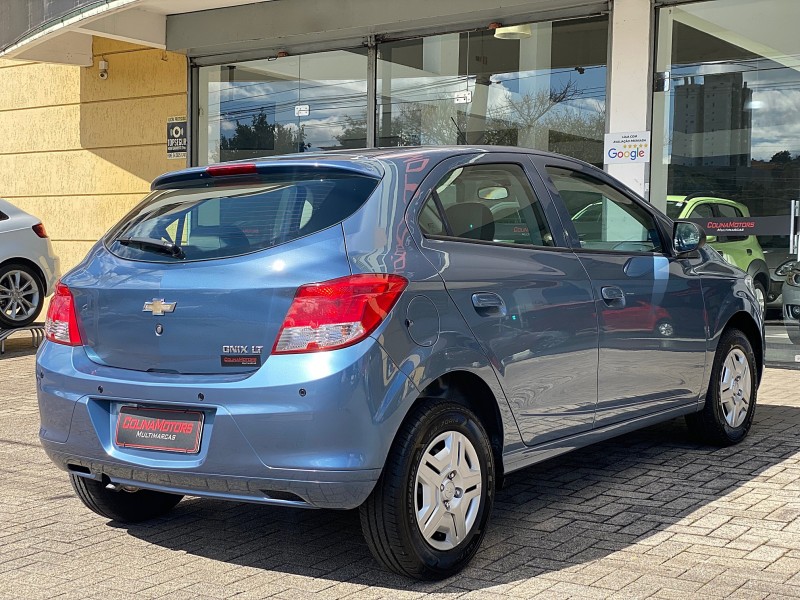 ONIX 1.0 MPFI LT 8V FLEX 4P MANUAL - 2015 - CAXIAS DO SUL
