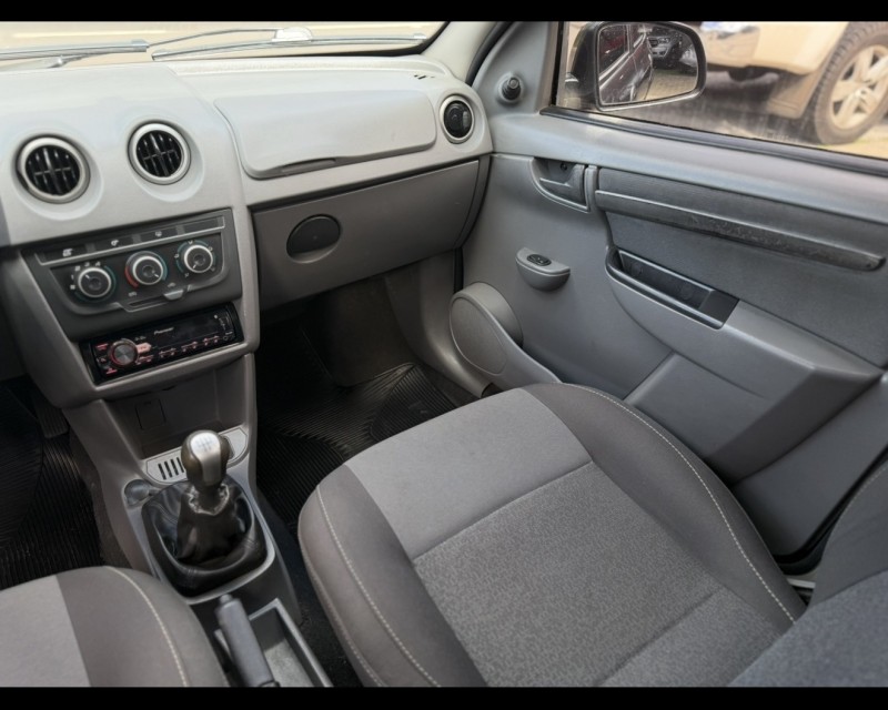 PRISMA 1.4 MPFI LT 8V FLEX 4P MANUAL - 2012 - NOVA PETRóPOLIS