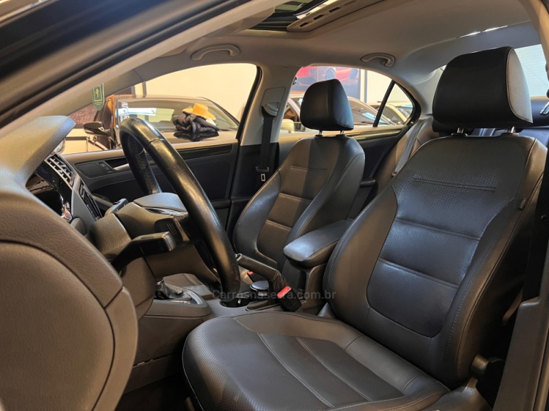 JETTA 2.0 COMFORTLINE FLEX 4P TIPTRONIC - 2013 - CAMPO BOM
