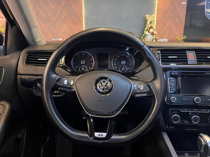 JETTA 2.0 COMFORTLINE FLEX 4P TIPTRONIC - 2013 - CAMPO BOM