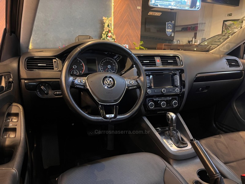 JETTA 2.0 COMFORTLINE FLEX 4P TIPTRONIC - 2013 - CAMPO BOM