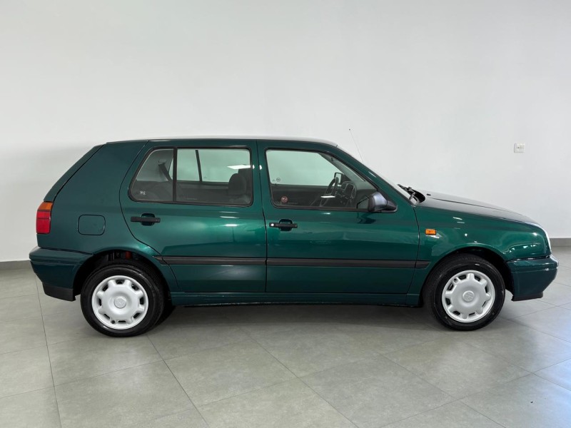 GOLF 1.8 MI GL 8V GASOLINA 4P MANUAL - 1995 - FARROUPILHA