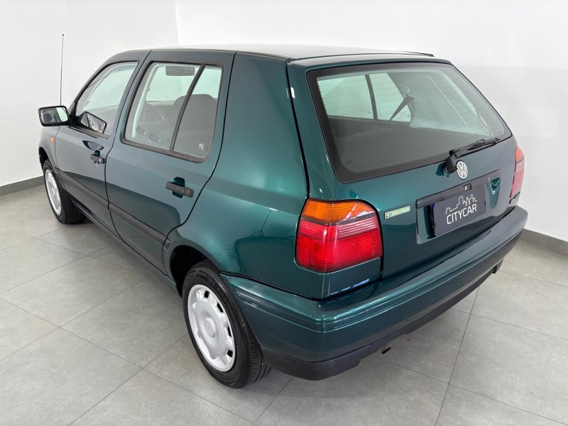 GOLF 1.8 MI GL 8V GASOLINA 4P MANUAL - 1995 - FARROUPILHA