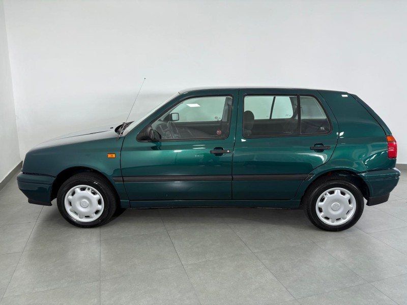 GOLF 1.8 MI GL 8V GASOLINA 4P MANUAL - 1995 - FARROUPILHA