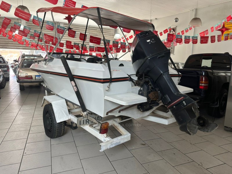 LANCHA MOTOR BOAT  - 2000 - BENTO GONçALVES
