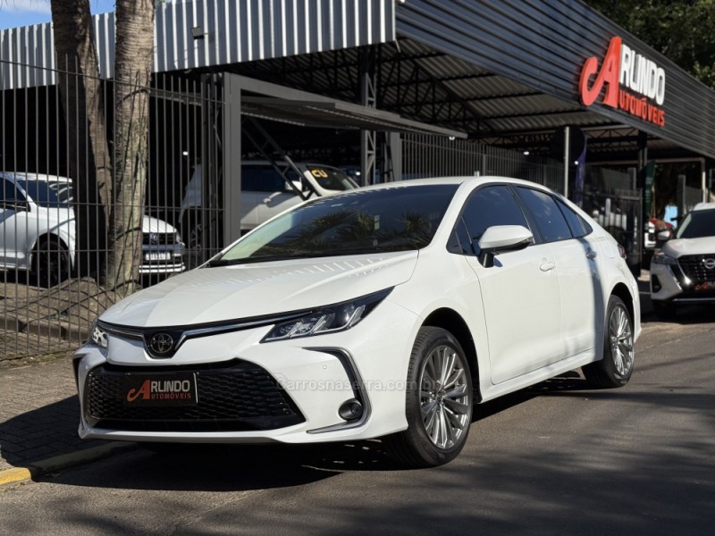 COROLLA 2.0 XEI 16V FLEX 4P AUTOMÁTICO - 2024 - PAROBé