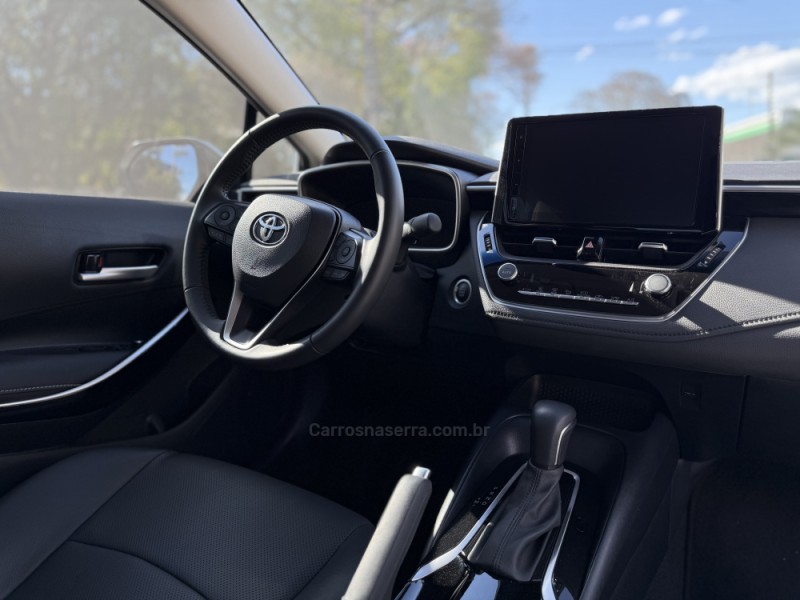 COROLLA 2.0 XEI 16V FLEX 4P AUTOMÁTICO - 2024 - PAROBé