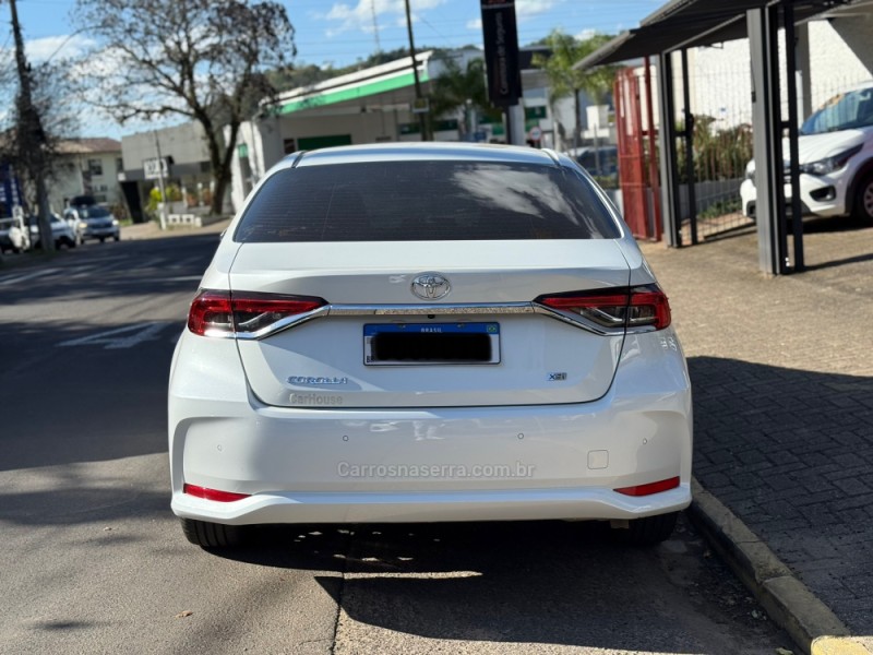 COROLLA 2.0 XEI 16V FLEX 4P AUTOMÁTICO - 2024 - PAROBé