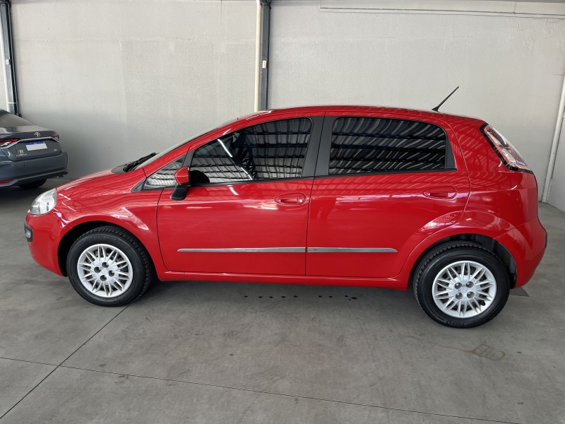 PUNTO 1.4 ATTRACTIVE 8V FLEX 4P MANUAL - 2015 - CAXIAS DO SUL