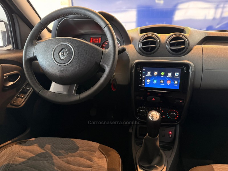 DUSTER 1.6 DYNAMIQUE 4X2 16V FLEX 4P MANUAL - 2013 - SãO LEOPOLDO