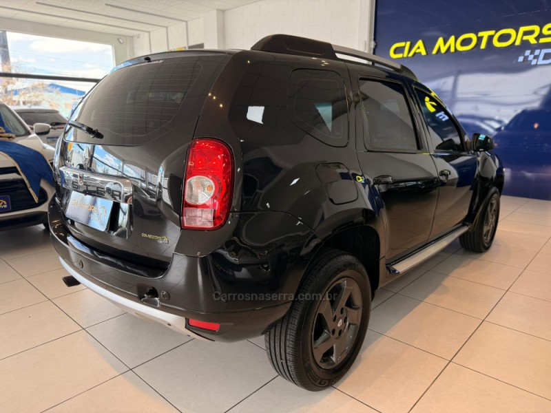 DUSTER 1.6 DYNAMIQUE 4X2 16V FLEX 4P MANUAL - 2013 - SãO LEOPOLDO