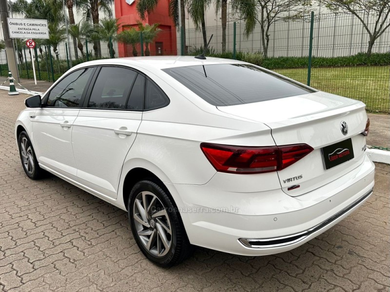 VIRTUS 1.0 200 TSI HIGHLINE AUTOMÁTICO - 2018 - ESTâNCIA VELHA
