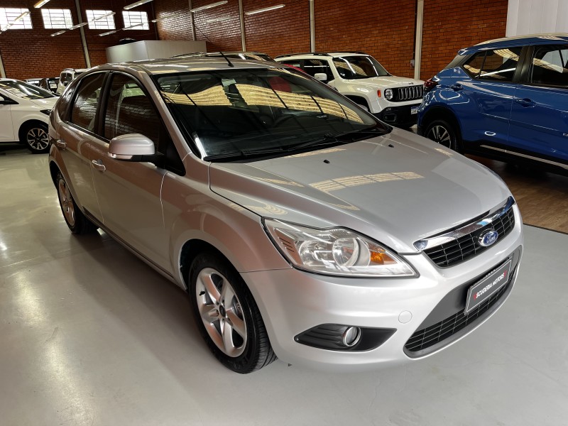 FOCUS 2.0 GLX 16V FLEX 4P MANUAL - 2011 - BENTO GONçALVES