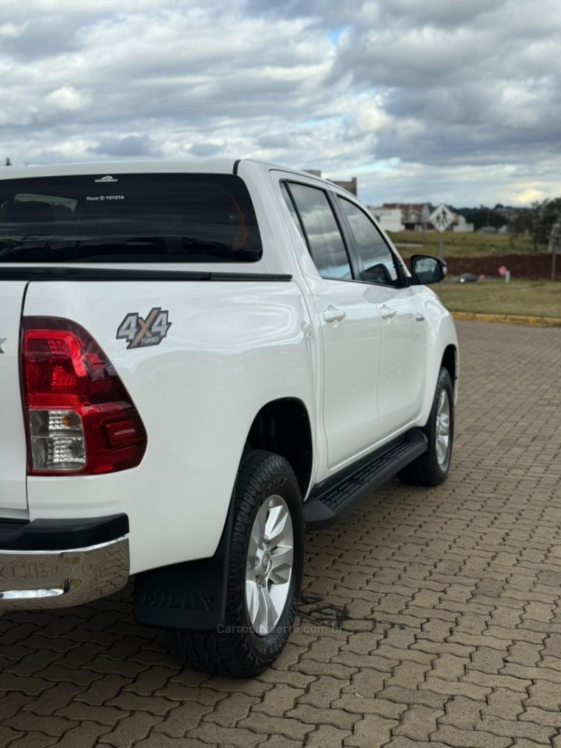 HILUX 2.8 SR 4X4 CD 16V DIESEL 4P AUTOMÁTICO - 2016 - LAJEADO