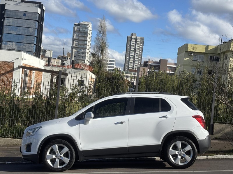 TRACKER 1.8 MPFI LTZ 4X2 16V FLEX 4P AUTOMÁTICO - 2014 - FARROUPILHA