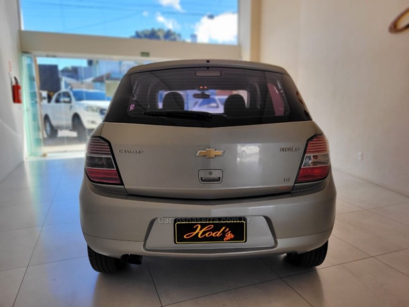 AGILE 1.4 MPFI LT 8V FLEX 4P MANUAL - 2011 - CANELA