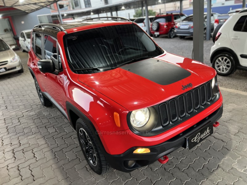RENEGADE 2.0 16V TURBO DIESEL TRAILHAWK 4P 4X4 AUTOMÁTICO - 2016 - BOM PRINCíPIO