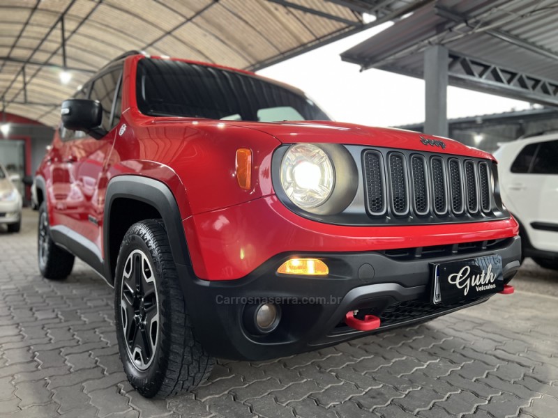 RENEGADE 2.0 16V TURBO DIESEL TRAILHAWK 4P 4X4 AUTOMÁTICO - 2016 - BOM PRINCíPIO