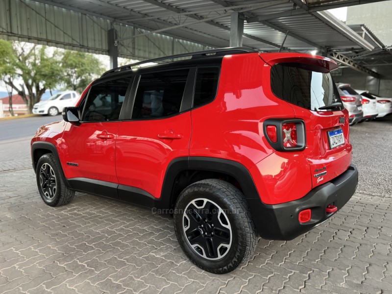 RENEGADE 2.0 16V TURBO DIESEL TRAILHAWK 4P 4X4 AUTOMÁTICO - 2016 - BOM PRINCíPIO