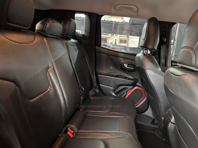 RENEGADE 2.0 16V TURBO DIESEL TRAILHAWK 4P 4X4 AUTOMÁTICO - 2016 - BOM PRINCíPIO