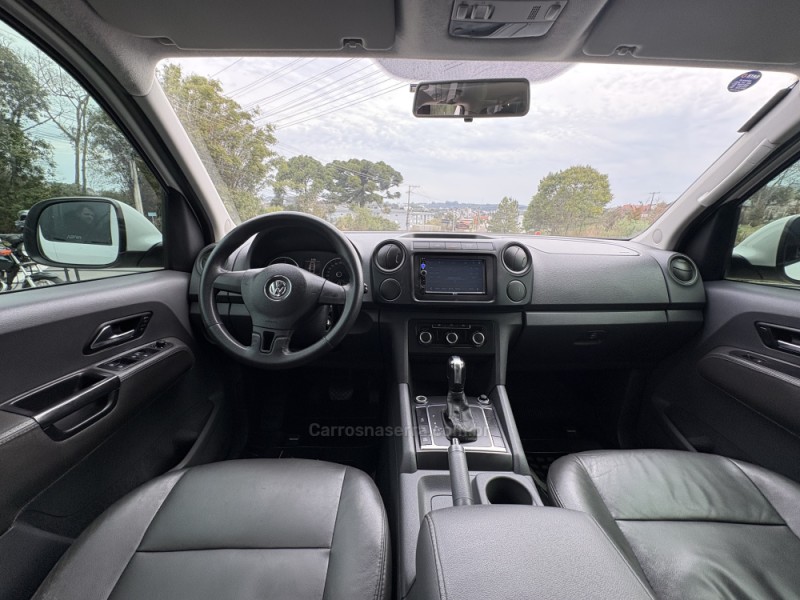 AMAROK 2.0 TRENDLINE 4X4 CD 16V TURBO INTERCOOLER DIESEL 4P AUTOMÁTICO - 2014 - GARIBALDI