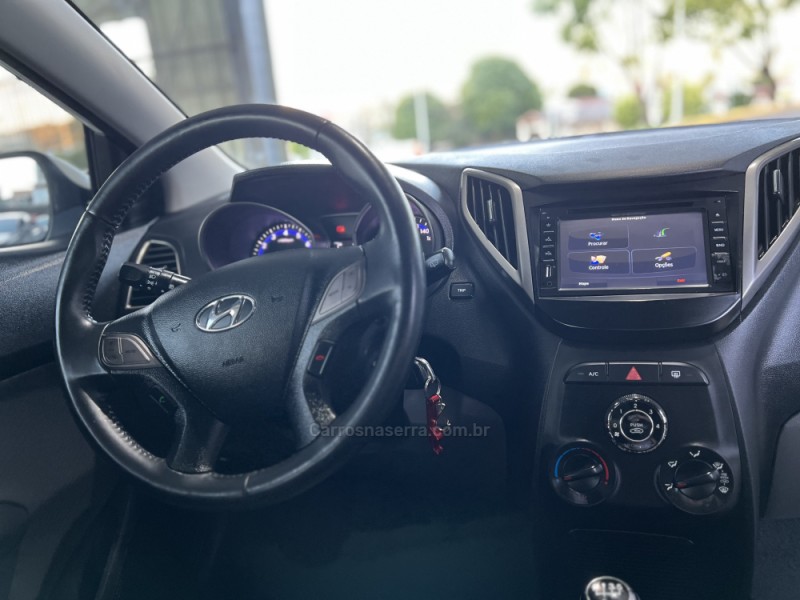 HB20 1.6 PREMIUM 16V FLEX 4P MANUAL - 2014 - BOM PRINCíPIO