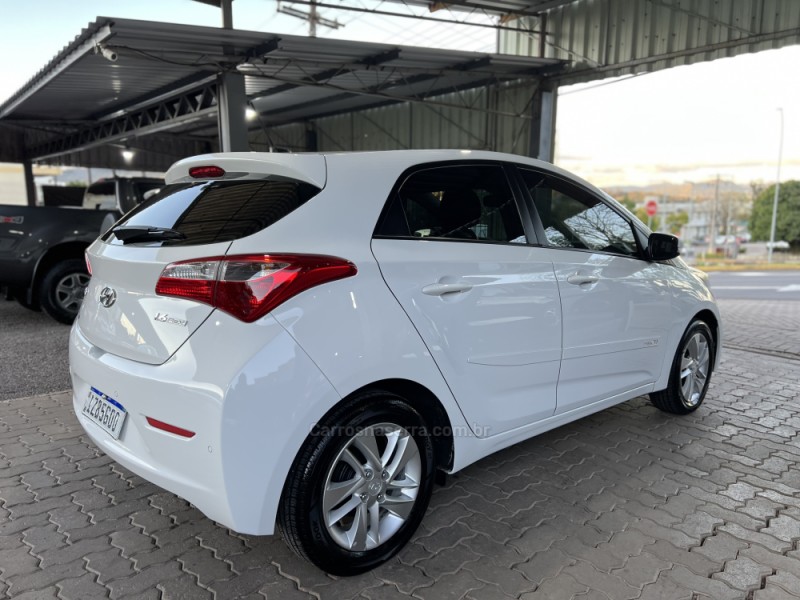 HB20 1.6 PREMIUM 16V FLEX 4P MANUAL - 2014 - BOM PRINCíPIO