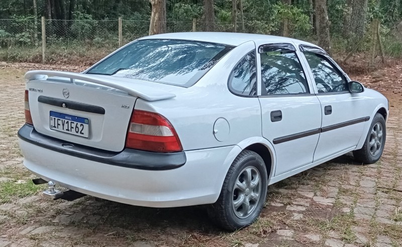 VECTRA 2.0 MPFI GLS 8V GASOLINA 4P MANUAL - 1997 - CAXIAS DO SUL