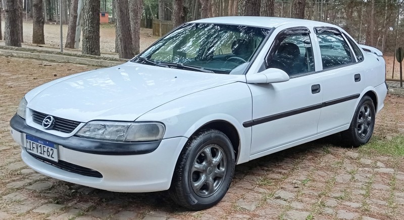 vectra 2.0 mpfi gls 8v gasolina 4p manual 1997 caxias do sul