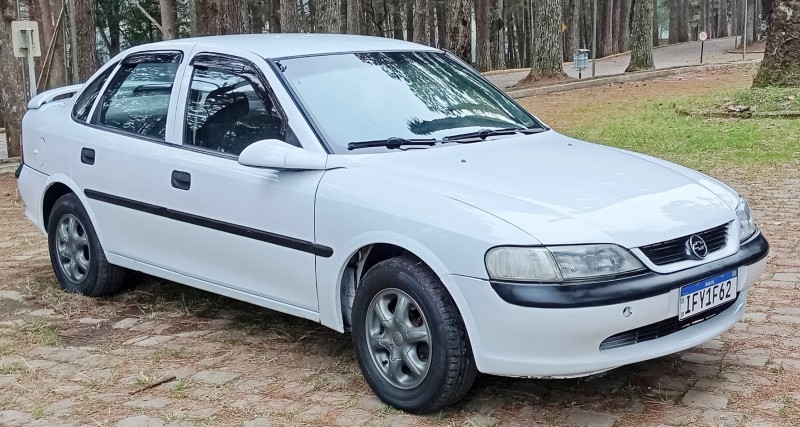 VECTRA 2.0 MPFI GLS 8V GASOLINA 4P MANUAL - 1997 - CAXIAS DO SUL