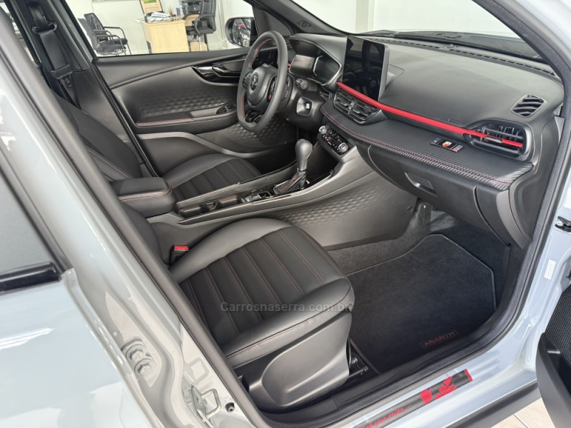 FASTBACK 1.3 ABARTH 270 TURBO FLEX 4P AUTOMÁTICO - 2025 - BENTO GONçALVES