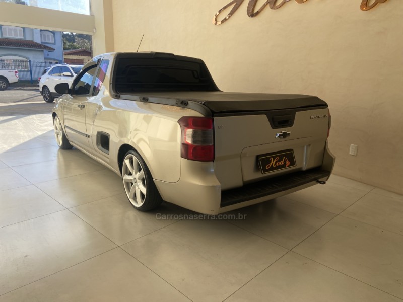 MONTANA 1.4 MPFI LS CS 8V FLEX 2P MANUAL - 2013 - CANELA
