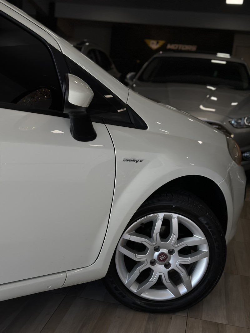 PUNTO 1.6 ESSENCE 16V FLEX 4P AUTOMATIZADO - 2014 - CAXIAS DO SUL
