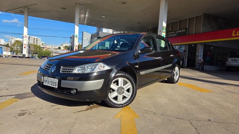 MÉGANE 1.6 DYNAMIQUE 16V FLEX 4P MANUAL