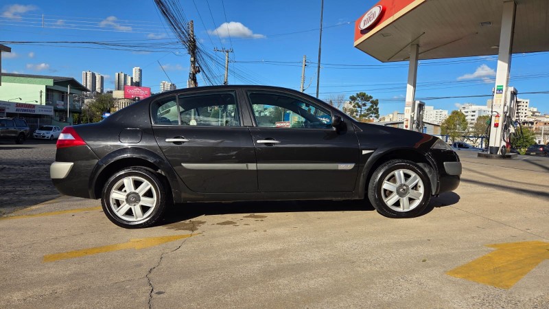 MÉGANE 1.6 DYNAMIQUE 16V FLEX 4P MANUAL - 2009 - CAXIAS DO SUL