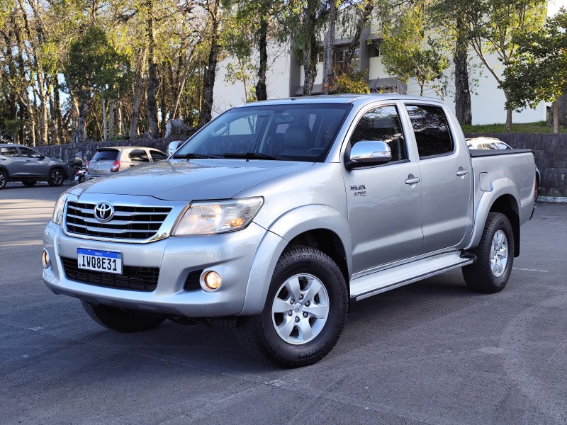 hilux 2.7 srv 4x2 cd 16v flex 4p automatico 2015 caxias do sul