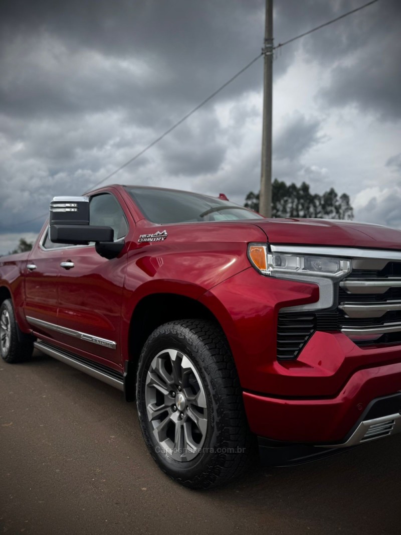 SILVERADO 5.3 1500 HIGH 4X4 COUNTRY GASOLINA 4X4 AUTOMÁTICO - 2024 - LAJEADO