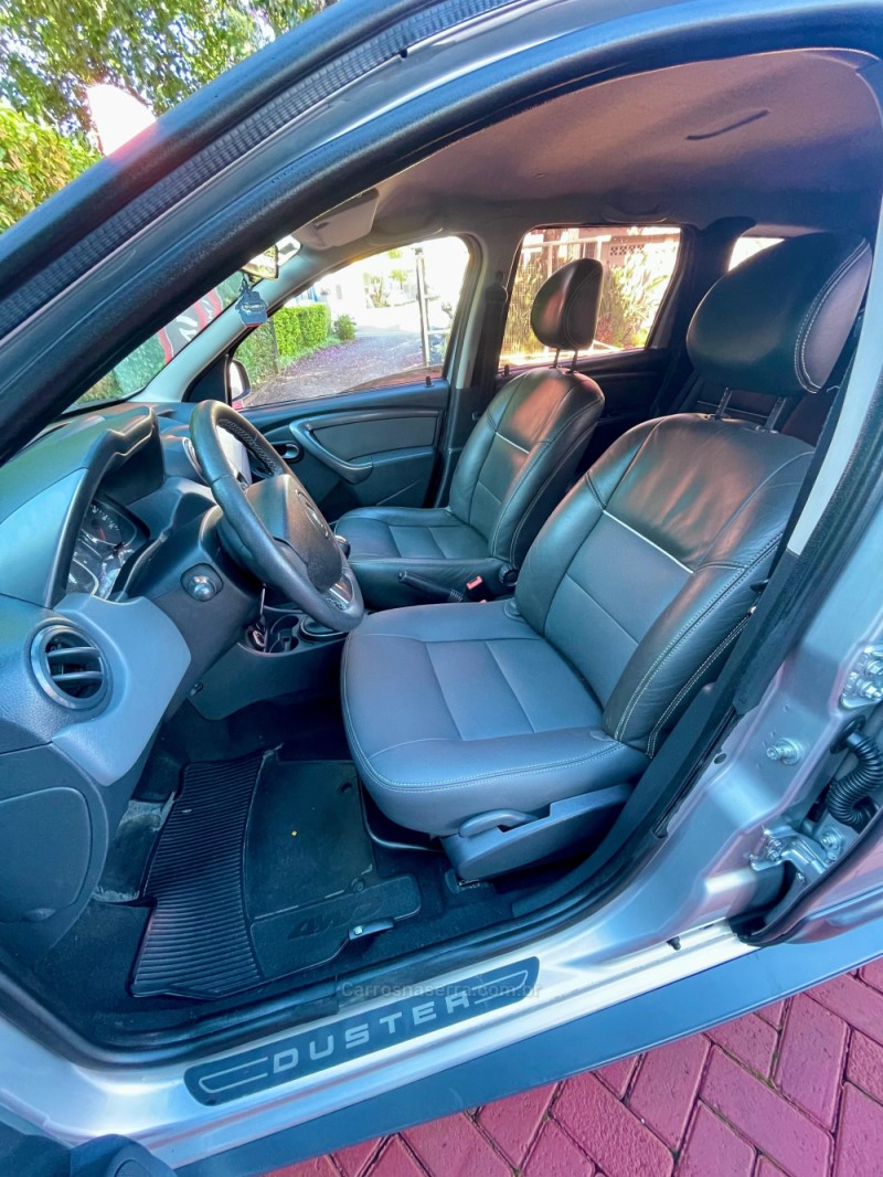 DUSTER 2.0 DYNAMIQUE 4X4 16V FLEX 4P MANUAL - 2013 - ROLANTE