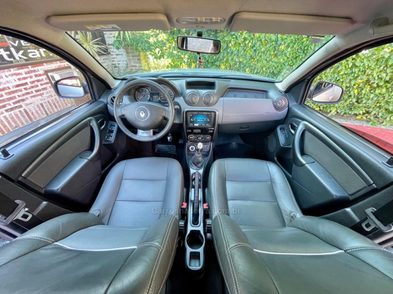 DUSTER 2.0 DYNAMIQUE 4X4 16V FLEX 4P MANUAL - 2013 - ROLANTE