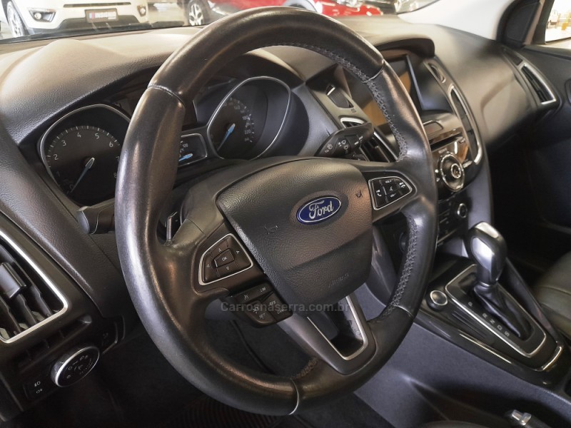 FOCUS 2.0 TITANIUM FASTBACK 16V FLEX 4P AUTOMÁTICO - 2018 - CAXIAS DO SUL
