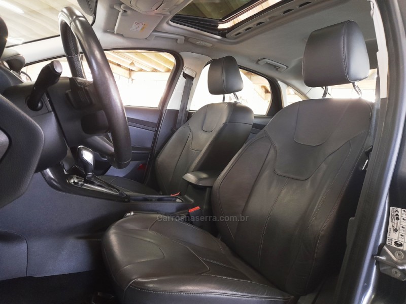 FOCUS 2.0 TITANIUM FASTBACK 16V FLEX 4P AUTOMÁTICO - 2018 - CAXIAS DO SUL