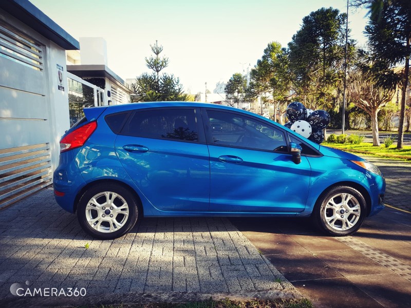 FIESTA 1.6 SE HATCH 16V FLEX 4P AUTOMÁTICO - 2014 - FARROUPILHA
