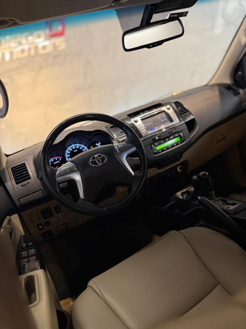 HILUX SW4 3.0 SRV 4X4 16V TURBO INTERCOOLER DIESEL 4P AUTOMÁTICO - 2014 - CAXIAS DO SUL